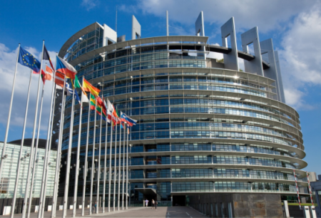 EU_parlament_1_560x381 EU_parlament_1_560x381