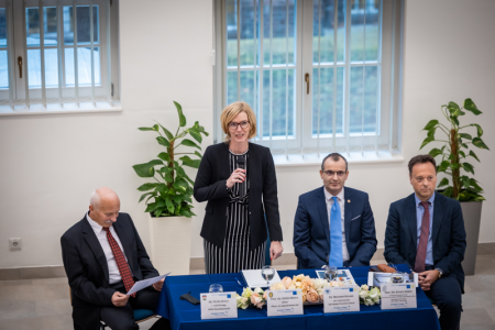 gorog_marta_dekan gorog_marta_dekan