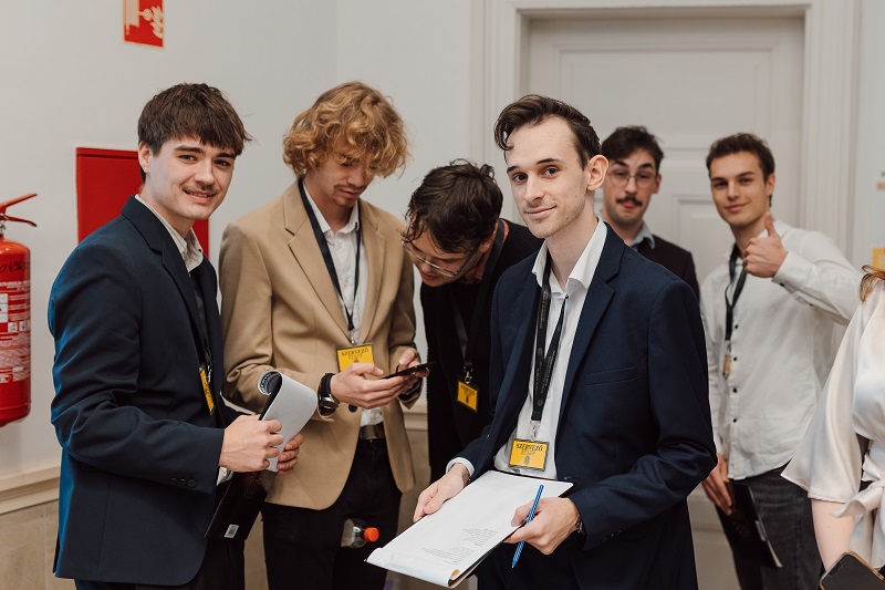 ajtk_karriernap7_szervezok ajtk_karriernap7_szervezok