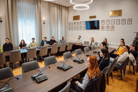 The session provided a concise overview of how quantum technologies may reshape areas such as data security, encryption, and international regulations